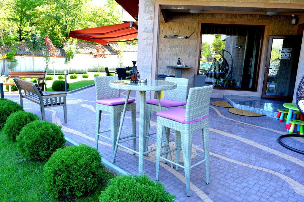 Victoriya'S House Ξενοδοχείο Χισάρια Εξωτερικό φωτογραφία